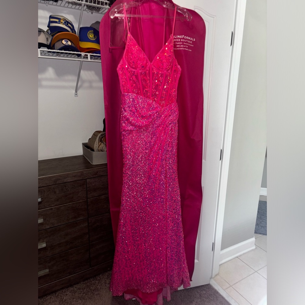 Pink prom dress!